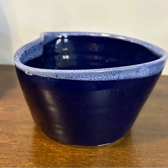 Cobalt Blue White & Blue Drip Top, Heart Shaped Studio Pottery Bowl, Signed NICE - Picture 4 of 10